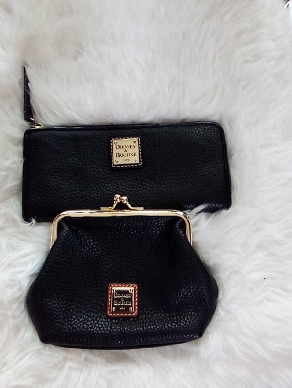 Dooney wallet & purse